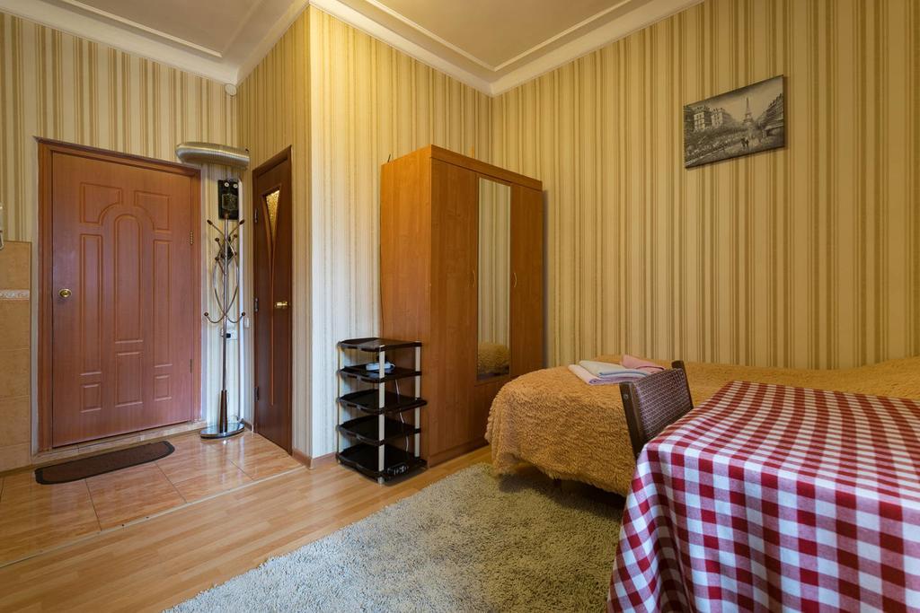 Nadezhda Apartments On Kabanbay Batyr 122 Almaty Eksteriør billede